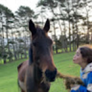 Meet your Posher, Lola